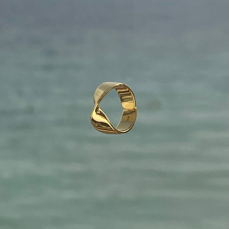 Unwind ring gold