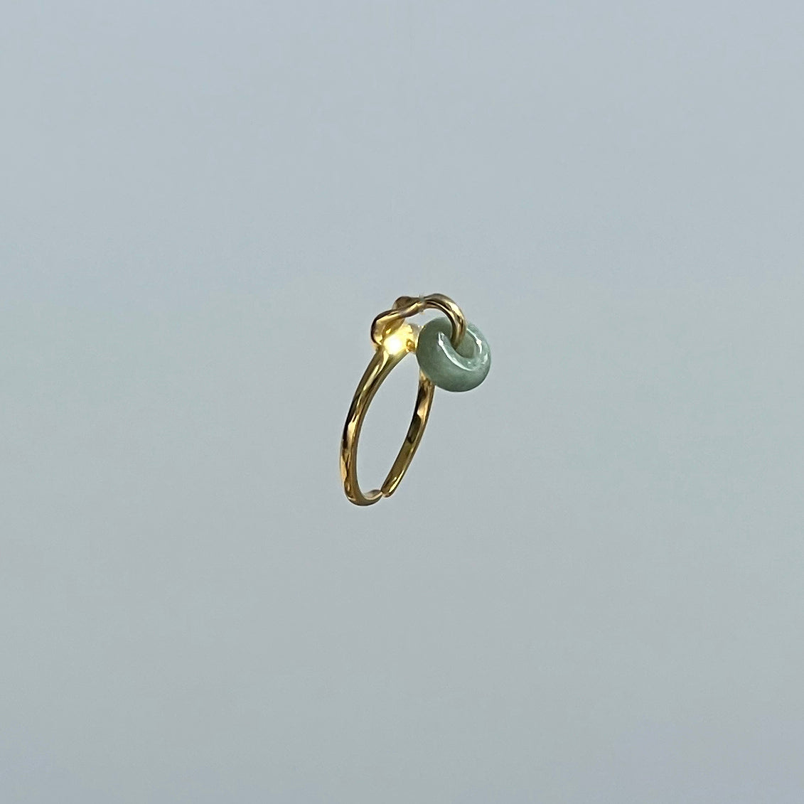 Blue moon ring gold