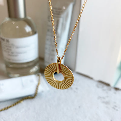 Gold Plated Sterling Silver Infinity Circle Pendant Necklace.